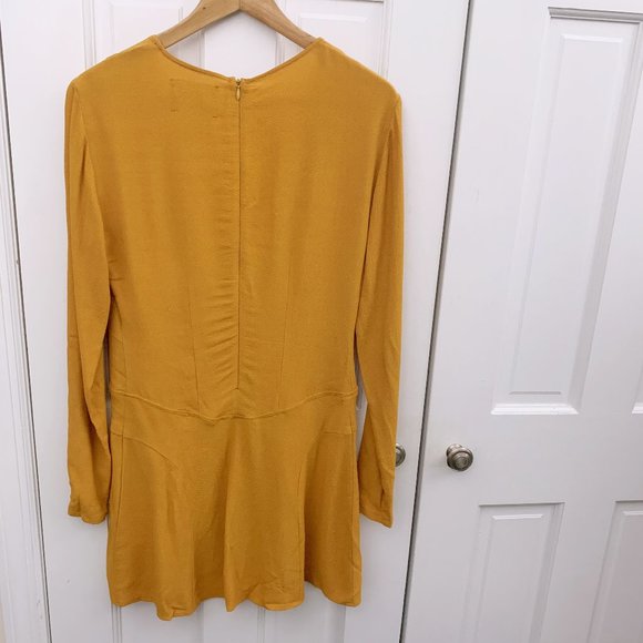 Reformation Gia Dress - Picture 5 of 11